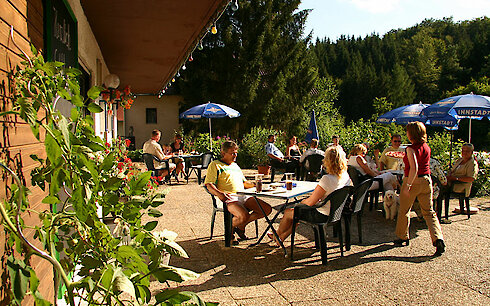 Wanderhotel mit gemütlicher Terrasse